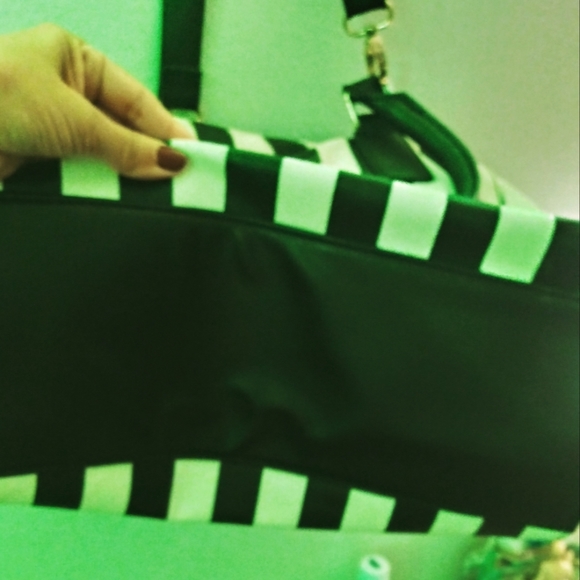 Betsy Johnson Special Edition Bag - Picture 4 of 9